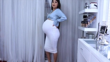Huge Pregnant Mom Speaks in Sexy Language and Wears Sexy Clothes