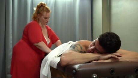BBW enjoys sex during massage after teasing the client with a blowjob
