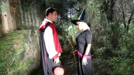 Cosplay couple is joined by stranger taking both dicks