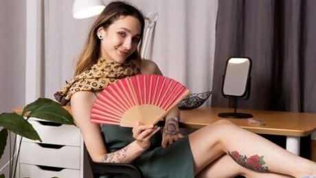 Fingering porn with lustful Ellie Wain from Nubiles.net